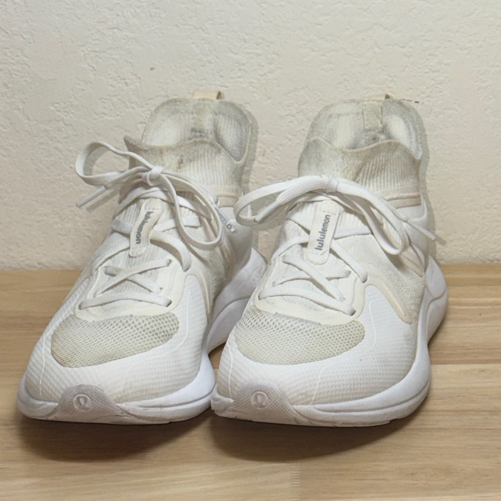 lululemon athletica Women's Off-White Knit Lace-Up Sneakers